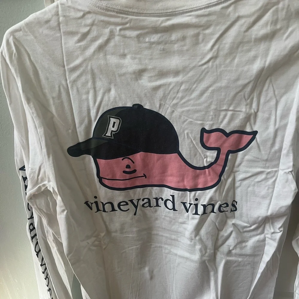 Vineyard Vines White and Pink Whale Long Sleeve Shirt Providence - Picture 1 of 2